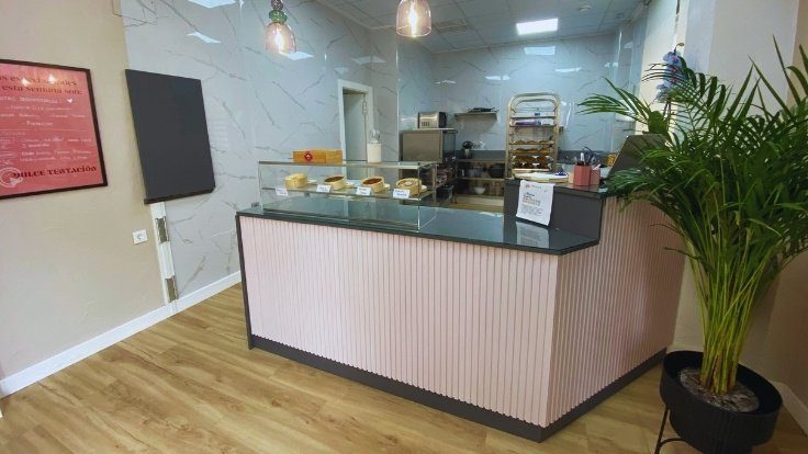 Mostrador de la tienda Dulce Tentación en Cieza